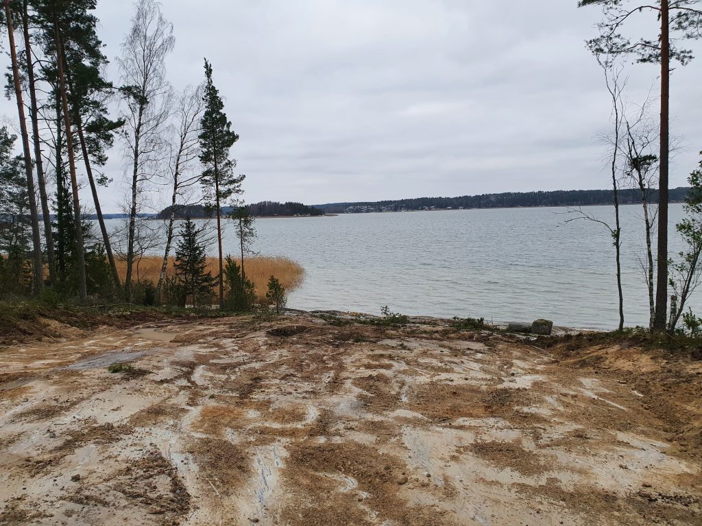 rannan ruoppaus jälkeen Kaivinkoneurakointi Lönnqvist oy